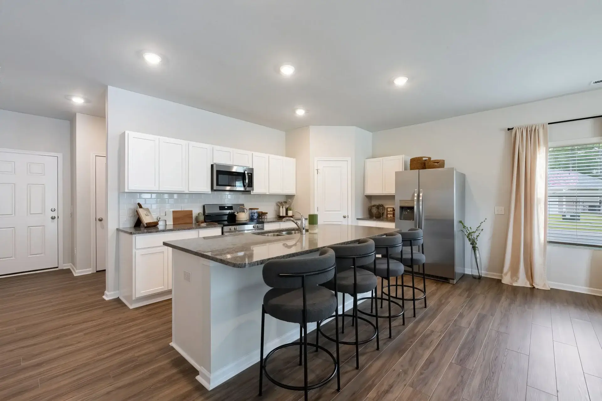 1915 boynton way se 20240625 009