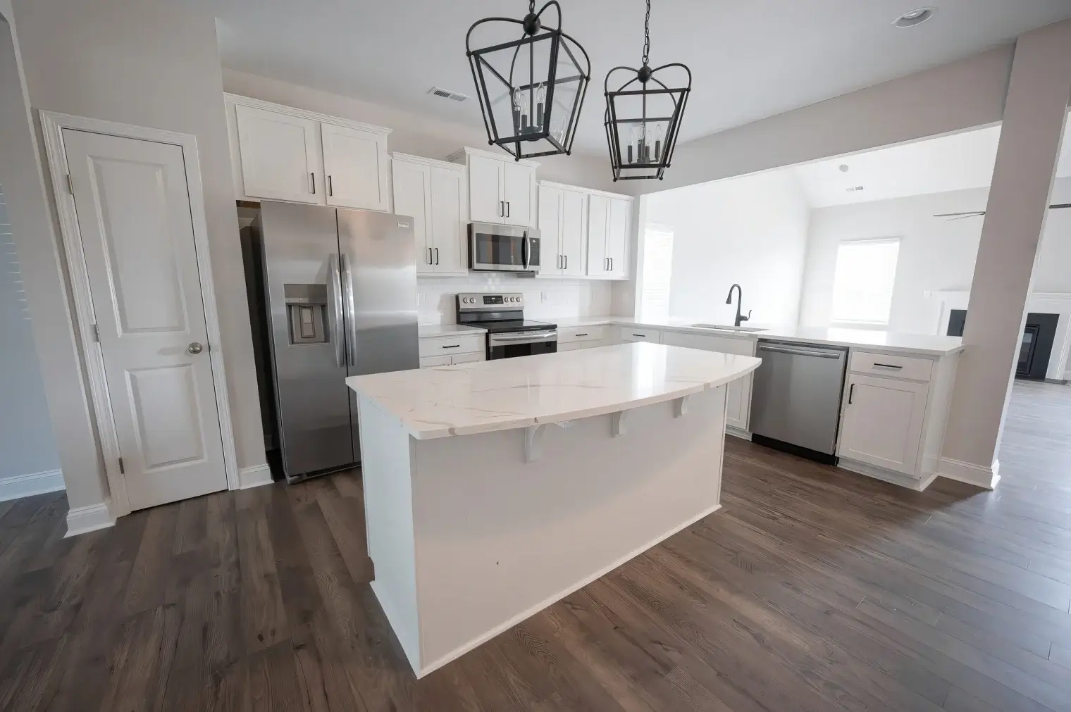 caroline crossing kitchen1